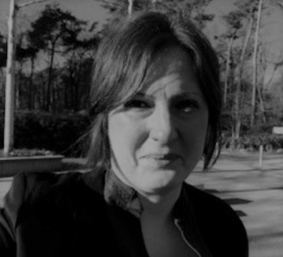 Dr Esin Aksay Aksezer